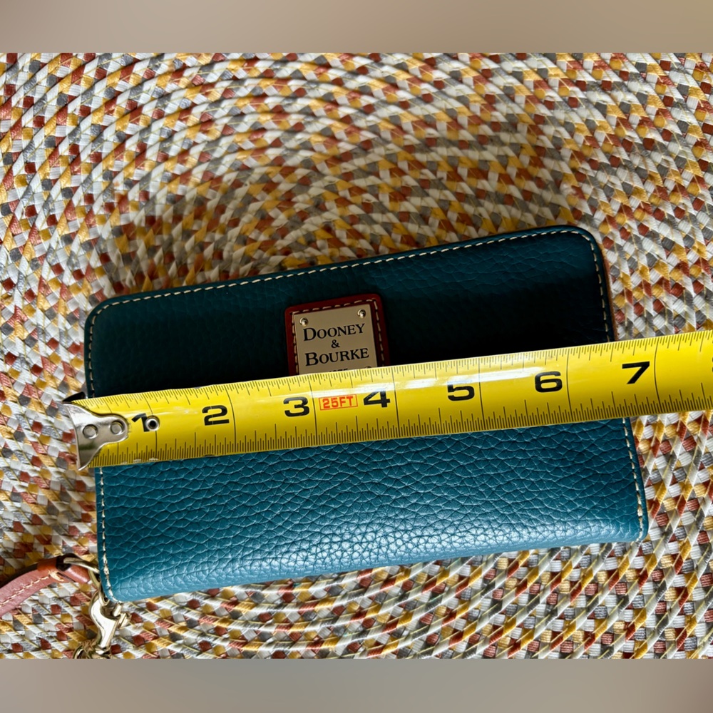 Dooney & Bourke Pebble Grain Leather Zip Around Wallet Medium - Picture 12 of 14